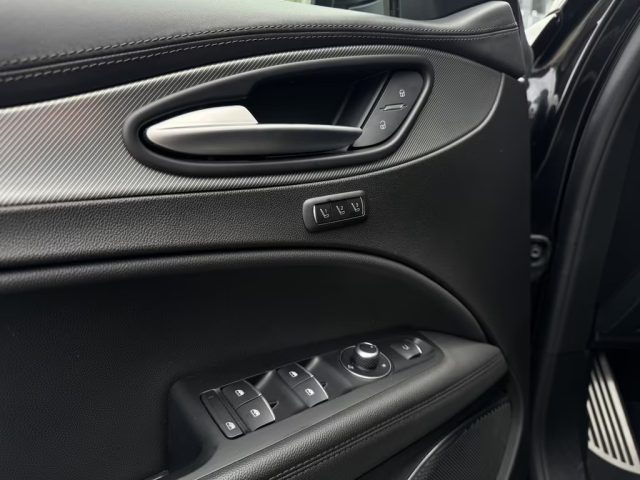 ALFA ROMEO Stelvio usata, con Sedili riscaldati