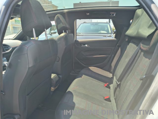PEUGEOT 308 usata, con Fari Xenon