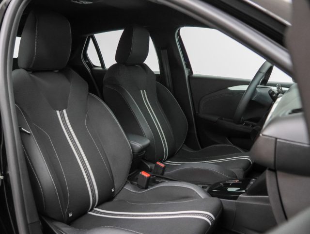 OPEL Corsa usata, con Cruise Control