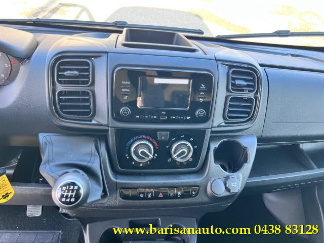 PEUGEOT Boxer usata, con Servosterzo