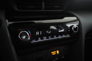 TOYOTA Yaris Cross usata 9