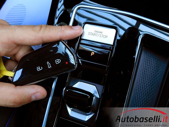 VOLKSWAGEN Golf usata, con Chiamata automatica per emergenze