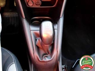 PEUGEOT 208 usata, con Touch screen