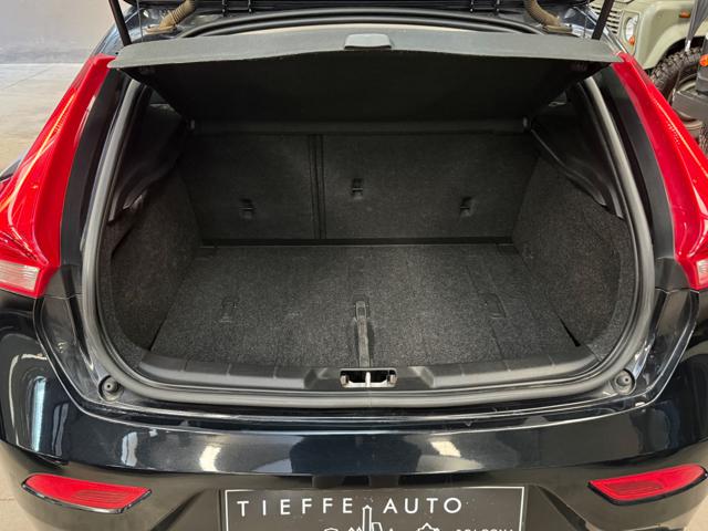 VOLVO V40 usata, con Volante multifunzione