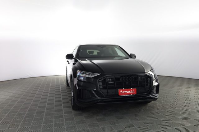 AUDI Q8 usata 1