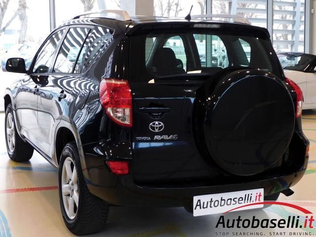 TOYOTA RAV 4 usata, con Trazione integrale