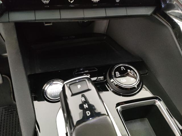 PEUGEOT 3008 usata, con Sistema di navigazione
