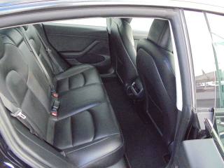 TESLA Model 3 usata, con Riconoscimento dei segnali stradali