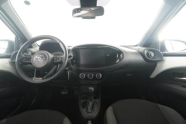 TOYOTA Aygo X usata 10