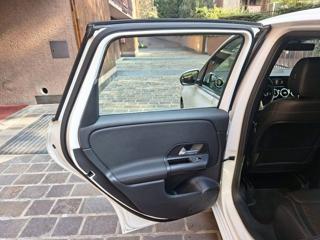 MERCEDES-BENZ B 180 usata, con Frenata d