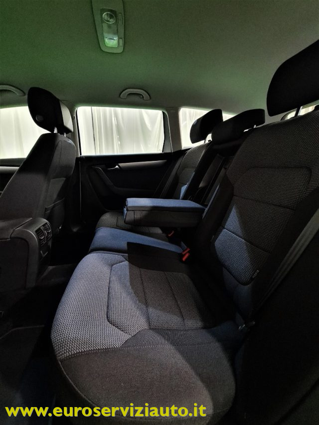 VOLKSWAGEN Passat usata, con Airbag testa