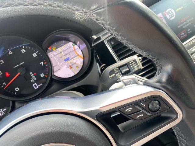 PORSCHE Macan usata, con Controllo automatico clima