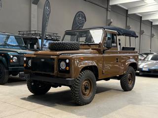 LAND ROVER Defender usata, con Trazione integrale