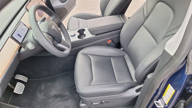 TESLA Model Y usata, con Park Distance Control