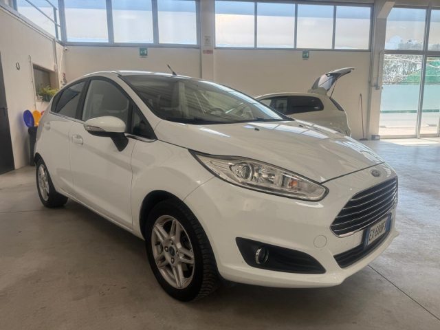 FORD Fiesta usata, con Airbag