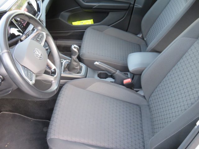 VOLKSWAGEN T-Cross usata, con Autoradio