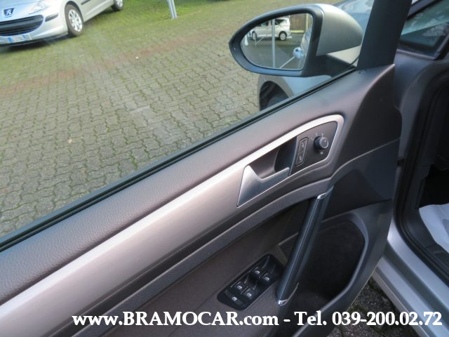 VOLKSWAGEN Golf usata, con Controllo trazione