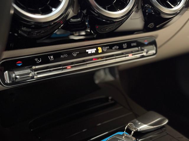 MERCEDES-BENZ CLA 180 usata, con Touch screen