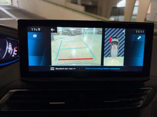 PEUGEOT 5008 usata, con Volante in pelle