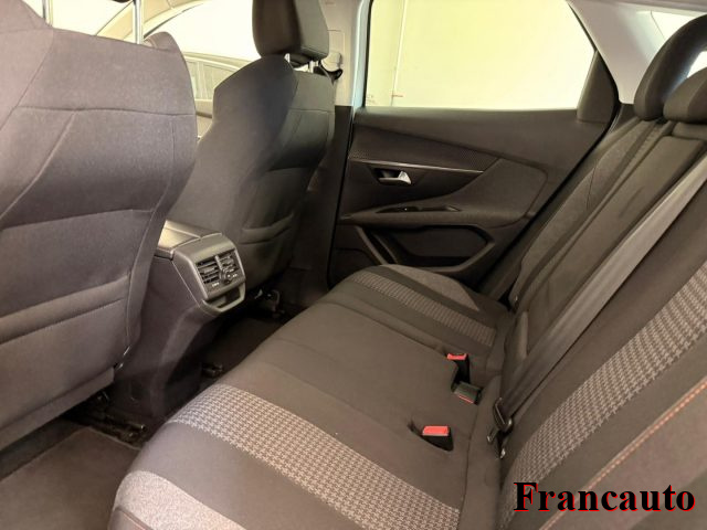PEUGEOT 3008 usata, con Chiusura centralizzata