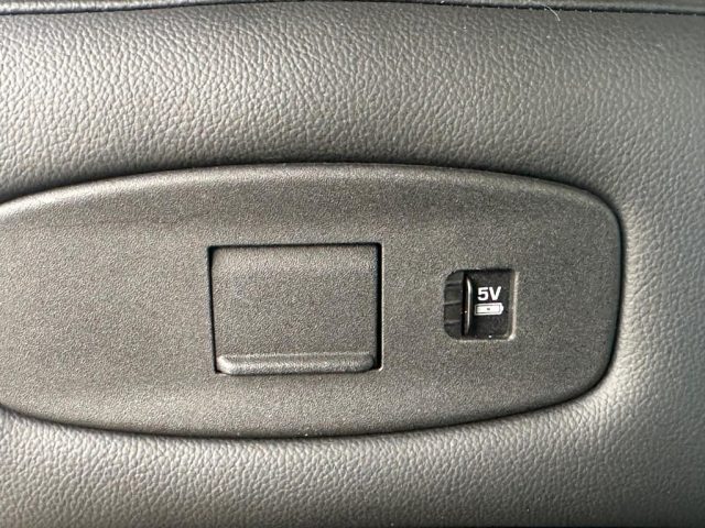 LAND ROVER Defender usata, con Cruise Control