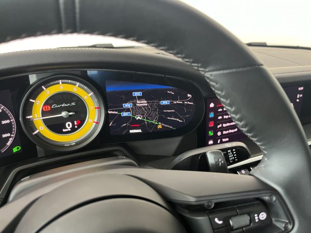 PORSCHE 992 usata, con Touch screen