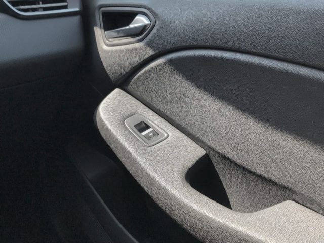RENAULT Clio usata, con Volante multifunzione