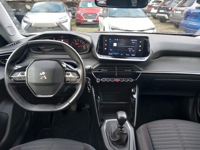 PEUGEOT 2008 usata, con Sensore di pioggia