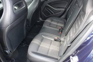 MERCEDES-BENZ GLA 200 usata, con Fari Xenon