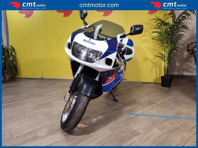 SUZUKI GSX R 750 usata 1