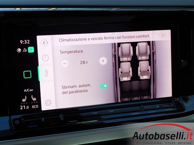 VOLKSWAGEN Multivan usata, con Sistema di parcheggio automatico