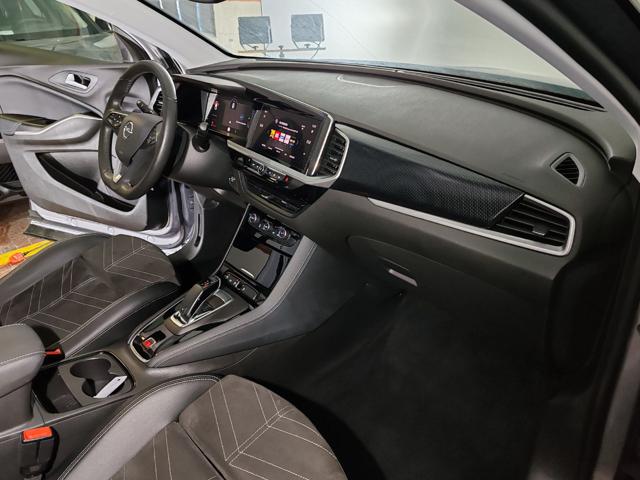 OPEL Grandland usata, con Specchietti laterali elettrici