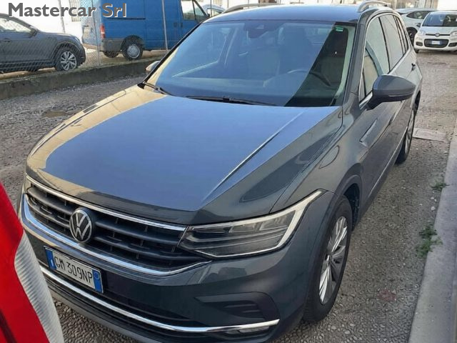 VOLKSWAGEN Tiguan usata, con Airbag