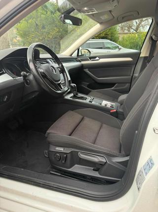 VOLKSWAGEN Passat Variant usata 28