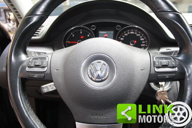 VOLKSWAGEN Passat usata, con Climatizzatore automatico, 2 zone