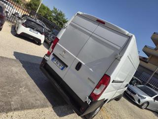 PEUGEOT Boxer usata, con Servosterzo