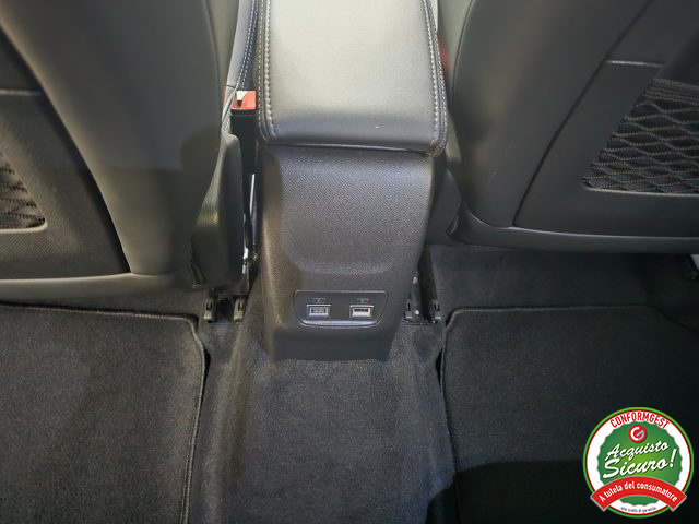 PEUGEOT 2008 usata, con Touch screen