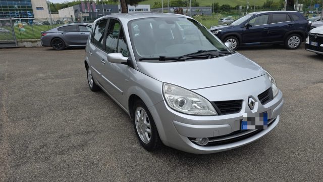 RENAULT Grand Scenic usata, con Airbag laterali