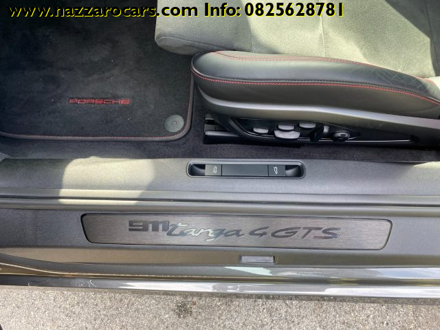 PORSCHE 992 usata, con Volante in pelle