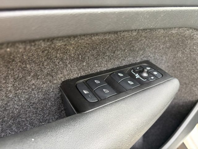 VOLVO XC40 usata, con Controllo trazione
