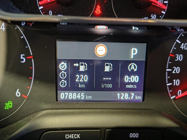 OPEL Grandland X usata, con Fendinebbia
