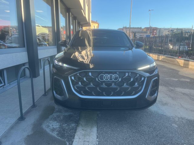 AUDI Q5 usata, con Sensori di parcheggio posteriori