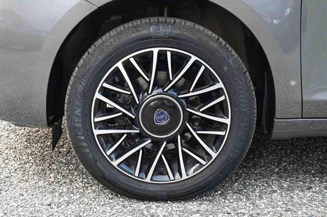 LANCIA Ypsilon usata, con Controllo automatico clima