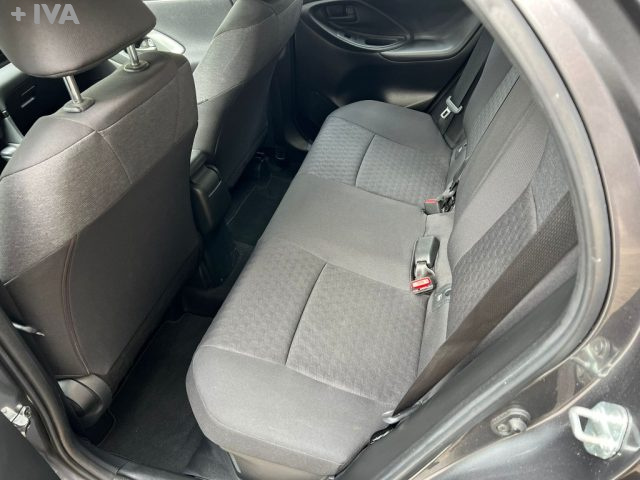 TOYOTA Yaris usata 15