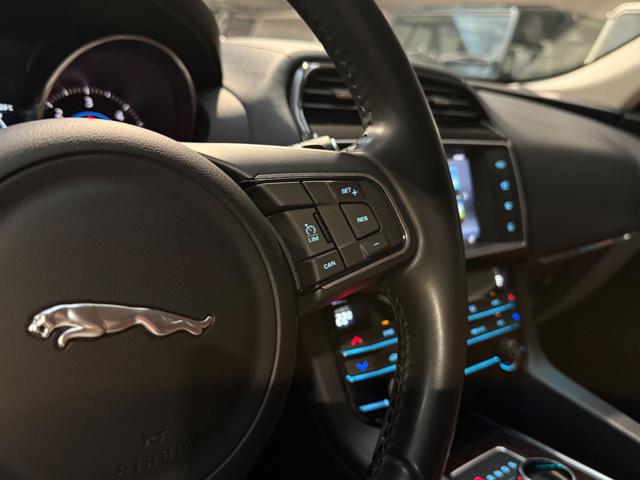 JAGUAR F-Pace usata, con Sistema di navigazione