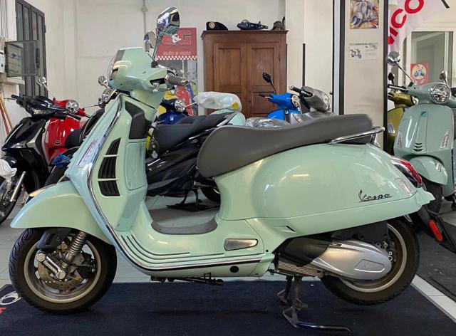VESPA GTS 300 usata 1