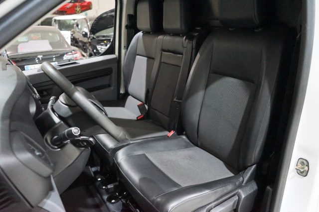OPEL Vivaro usata, con Autoradio digitale