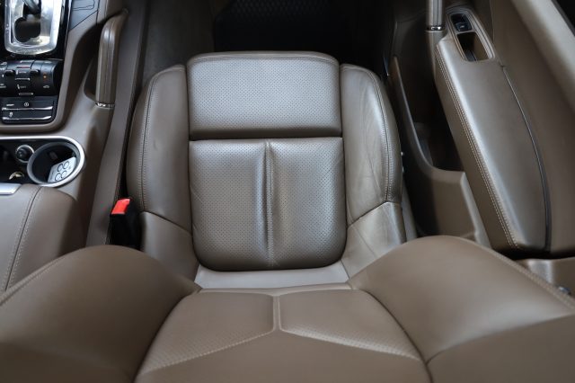 PORSCHE Cayenne usata, con Regolazione elettrica sedili