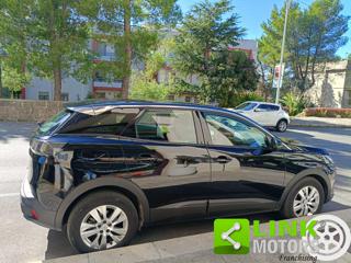 PEUGEOT 3008 usata, con Airbag