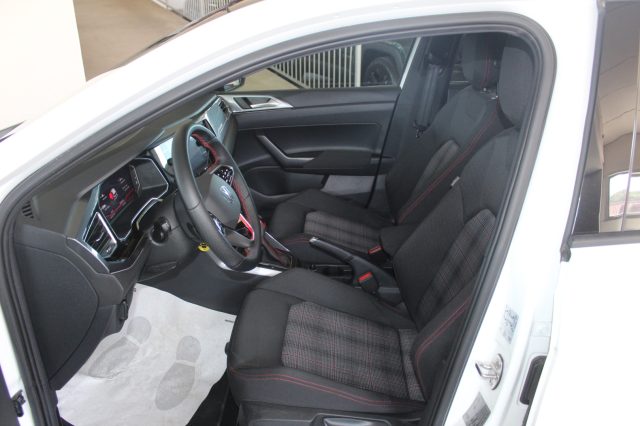 VOLKSWAGEN Polo usata, con Autoradio